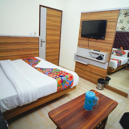 Hotel Delhi Darshan Deluxe-By Rsl Hospitality New Delhi Ngoại thất bức ảnh